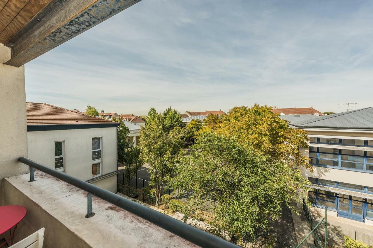 James Cook - Fairytale Factory Apartment Bussy-Saint-Georges Exterior photo